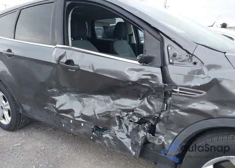 2015 Ford Escape Se z USA, uszkodzony, nr VIN 1FMCU9G9XFUB64802